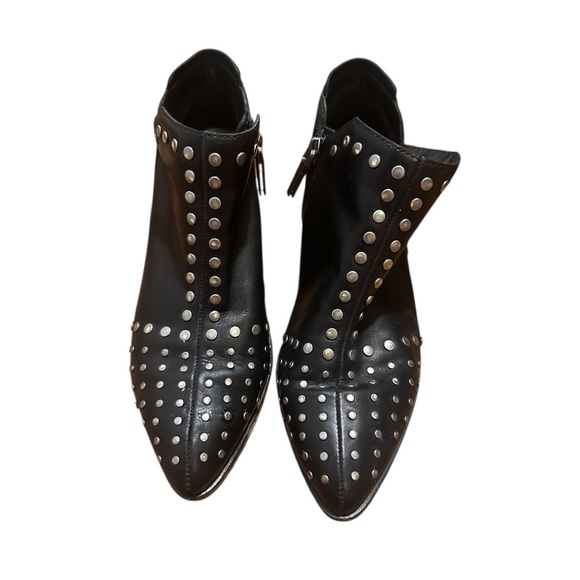 1. State Shoes - 1.STATE Studded Black Leather Ankle Boots Edgy Minimal Western Chic Sz 6